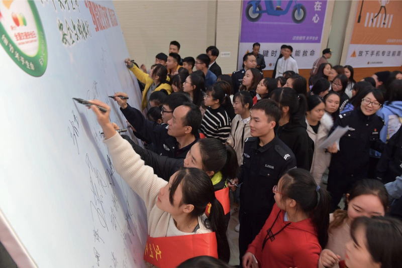 1543548863993086541.jpg 1.jpg