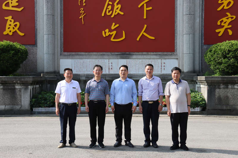 1654253040936097550.jpg IMG_4192 压缩.jpg