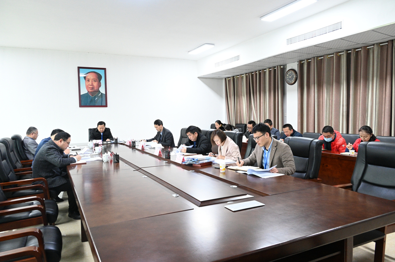 1679118880315059582.jpg a9e1f75c25aec40e601cfd40765a62e.jpg